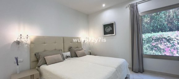 5 bedrooms Villa in Cadiz, Spain No. 135511 19