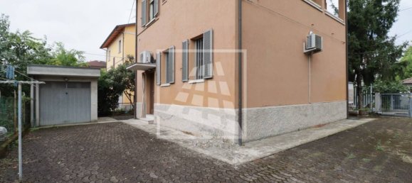 3 bedrooms Villa in Reggio Emilia, Italy No. 322905 25
