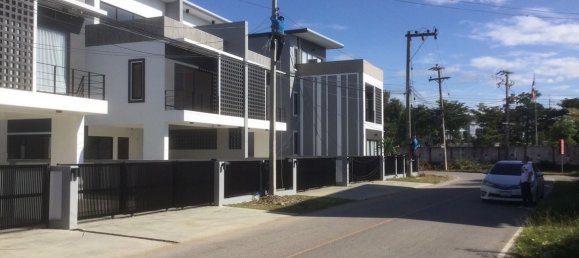 18 bedrooms Bungalow in Chiang Mai, Thailand No. 23315 2