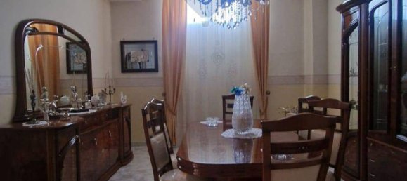 5 bedrooms House in Afragola, Italy No. 358199 7