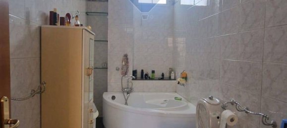 5 bedrooms House in Afragola, Italy No. 358199 15