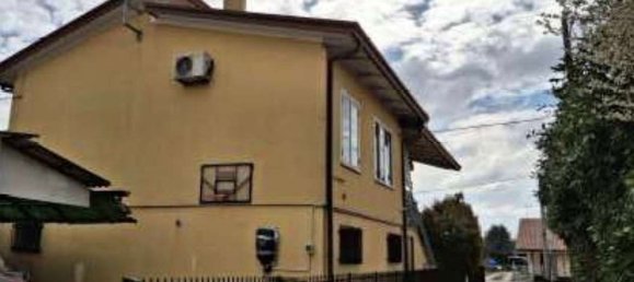 8 rooms House in Zero Branco, Italy No. 306897 2