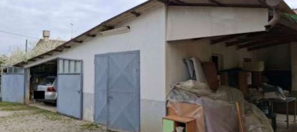 8 rooms House in Zero Branco, Italy No. 306897 5