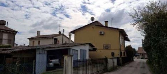 8 rooms House in Zero Branco, Italy No. 306897 4
