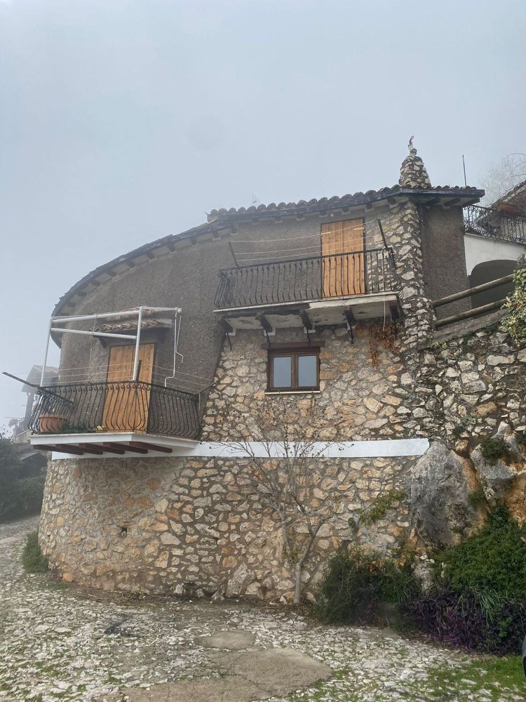 Villa de 3 divisões em Serrone, Italy N.º 298852