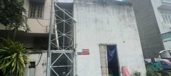 120m² House in District 7, Vietnam No. 19199 3