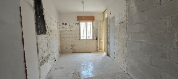 6 rooms Apartment in Galatone, Italy No. 112633 4