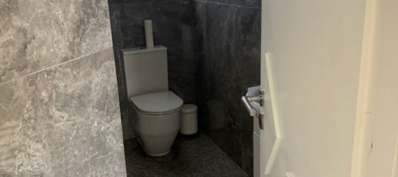 Квартира с 3 спальнями в Агиос Тихонас, Лимасол, Кипр № 26797 14