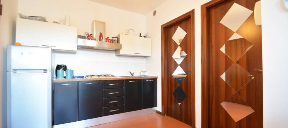 1 bedroom Apartment in Vicenza, Italy No. 358969 2
