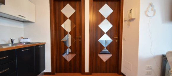 1 bedroom Apartment in Vicenza, Italy No. 358969 6