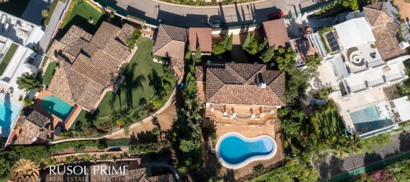 8 bedrooms Villa in Benahavis, Spain No. 5387 5