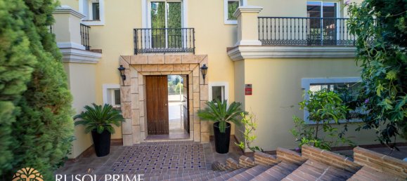 8 bedrooms Villa in Benahavis, Spain No. 5387 19