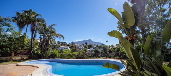 8 bedrooms Villa in Benahavis, Spain No. 5387 14