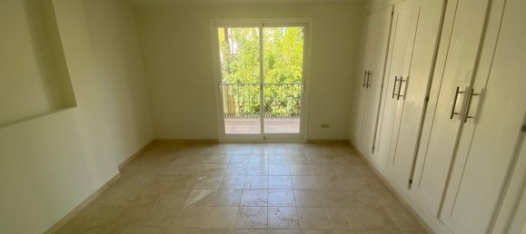 8 bedrooms Villa in Benahavis, Spain No. 5387 13