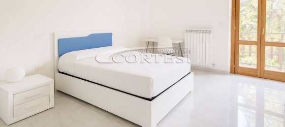 Дом с 3 спальнями в Перуджа, Италия № 356600 11