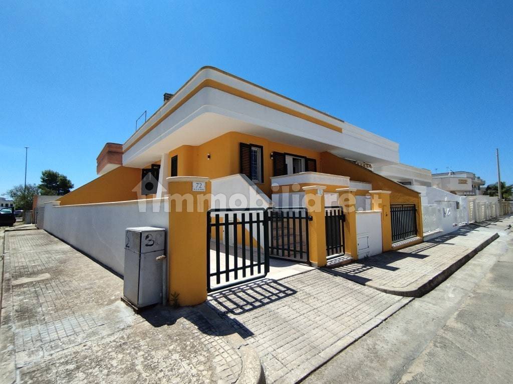 3 Schlafzimmer Haus in Ugento, Italy, Nr. 267701