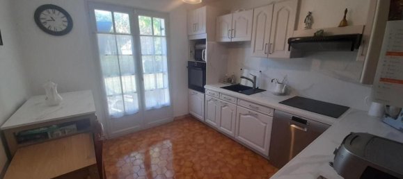 Дом с 4 спальнями в Ле Пуэнсоне, Франция № 250381 12