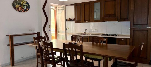 3 rooms Apartment in Torre del Greco, Italy No. 285235 12