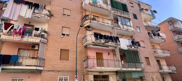 3 rooms Apartment in Torre del Greco, Italy No. 285235 21