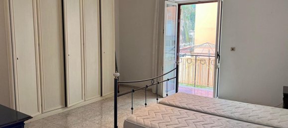 3 rooms Apartment in Torre del Greco, Italy No. 285235 14