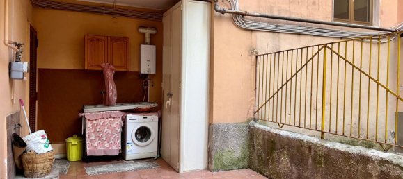 3 rooms Apartment in Torre del Greco, Italy No. 285235 5