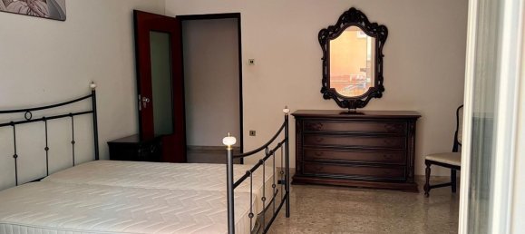 3 rooms Apartment in Torre del Greco, Italy No. 285235 10