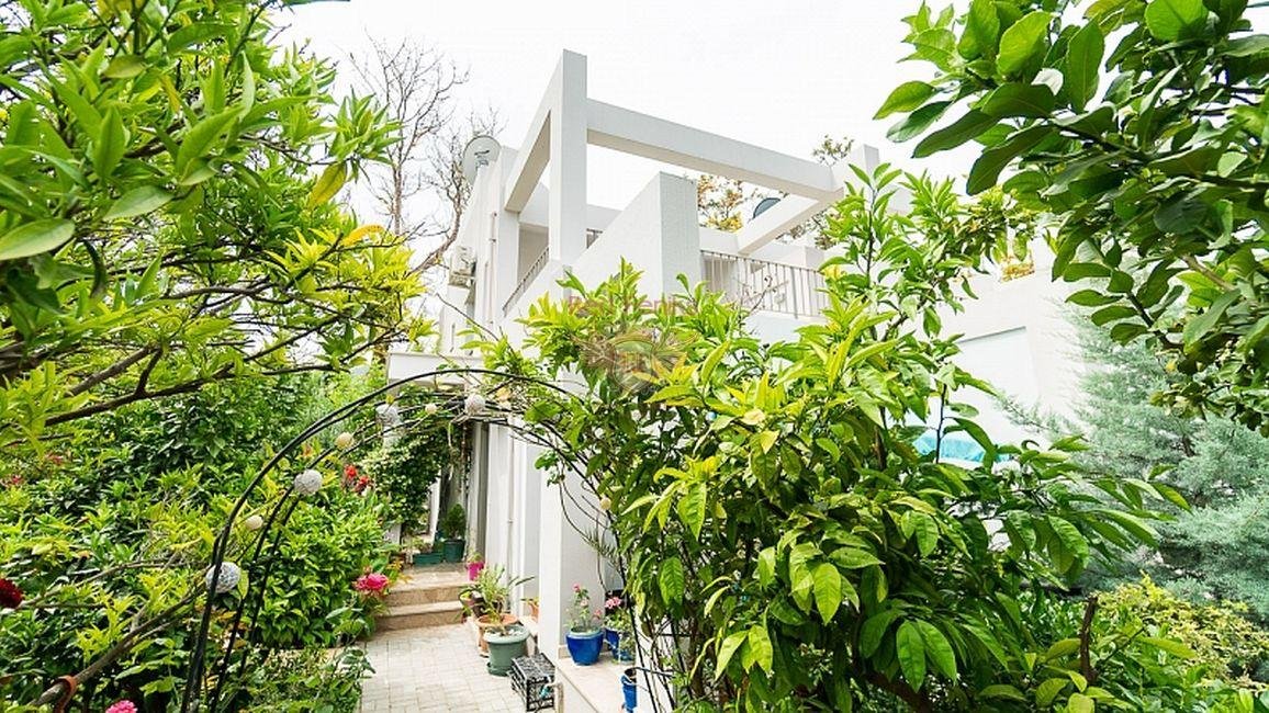 Вилла с 2 спальнями в Гирне, Северный Кипр № 5960