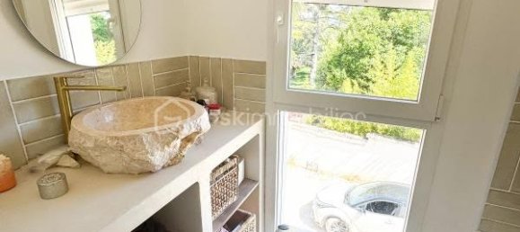 3 bedrooms House in Marseille, France No. 295620 7