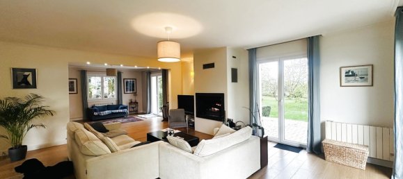 Casa de 5 dormitorios en Amiens, France No. 56758 2