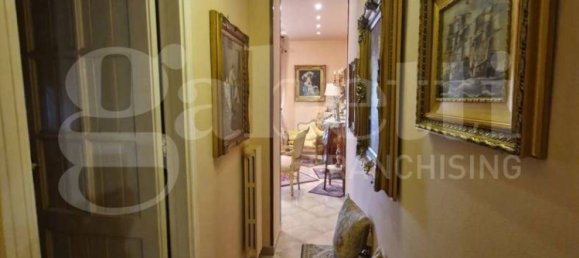 3 rooms Apartment in Palermo, Italy No. 291322 8