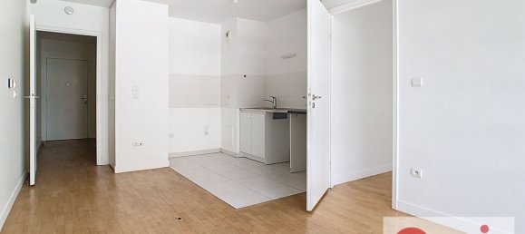 2غرفة شقة في Issy-les-Moulineaux, France رقم 337577 3