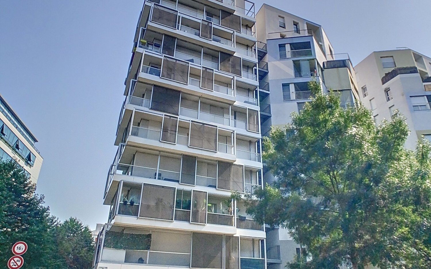 2غرفة شقة في Issy-les-Moulineaux, France رقم 337577