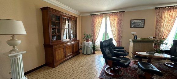 4 chambres Maison à Courmemin, France No. 241073 9