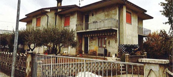 7 rooms Apartment in Cittadella, Italy No. 11234 22