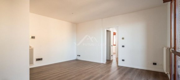 3غرفة شقة في Reggio Emilia, Italy رقم 8053 2