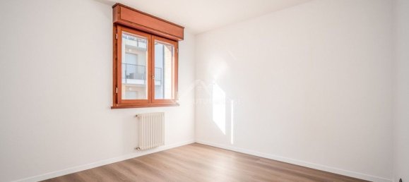 3غرفة شقة في Reggio Emilia, Italy رقم 8053 7