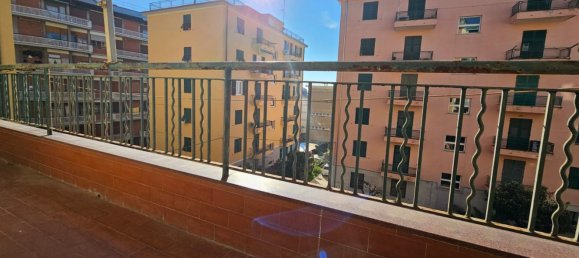 Квартира с 5 комнатами в Генуя, Италия № 120084 10