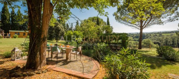 Casa de 14 habitaciónes en Peccioli, Italy No. 160120 20