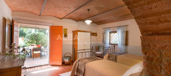 Casa de 14 habitaciónes en Peccioli, Italy No. 160120 48