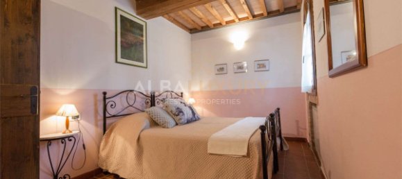 Casa de 14 habitaciónes en Peccioli, Italy No. 160120 41