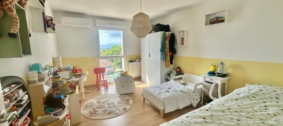 3 bedrooms House in Rhone, France No. 330982 10