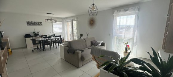 3 bedrooms House in Rhone, France No. 330982 7