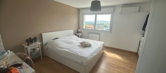 3 bedrooms House in Rhone, France No. 330982 11