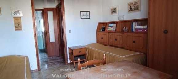 5 bedrooms Apartment in Livorno, Italy No. 317212 10