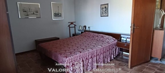 5 bedrooms Apartment in Livorno, Italy No. 317212 13