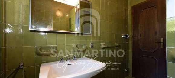 3 bedrooms Villa in Barasso, Italy No. 354848 35