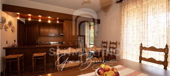 3 bedrooms Villa in Barasso, Italy No. 354848 19