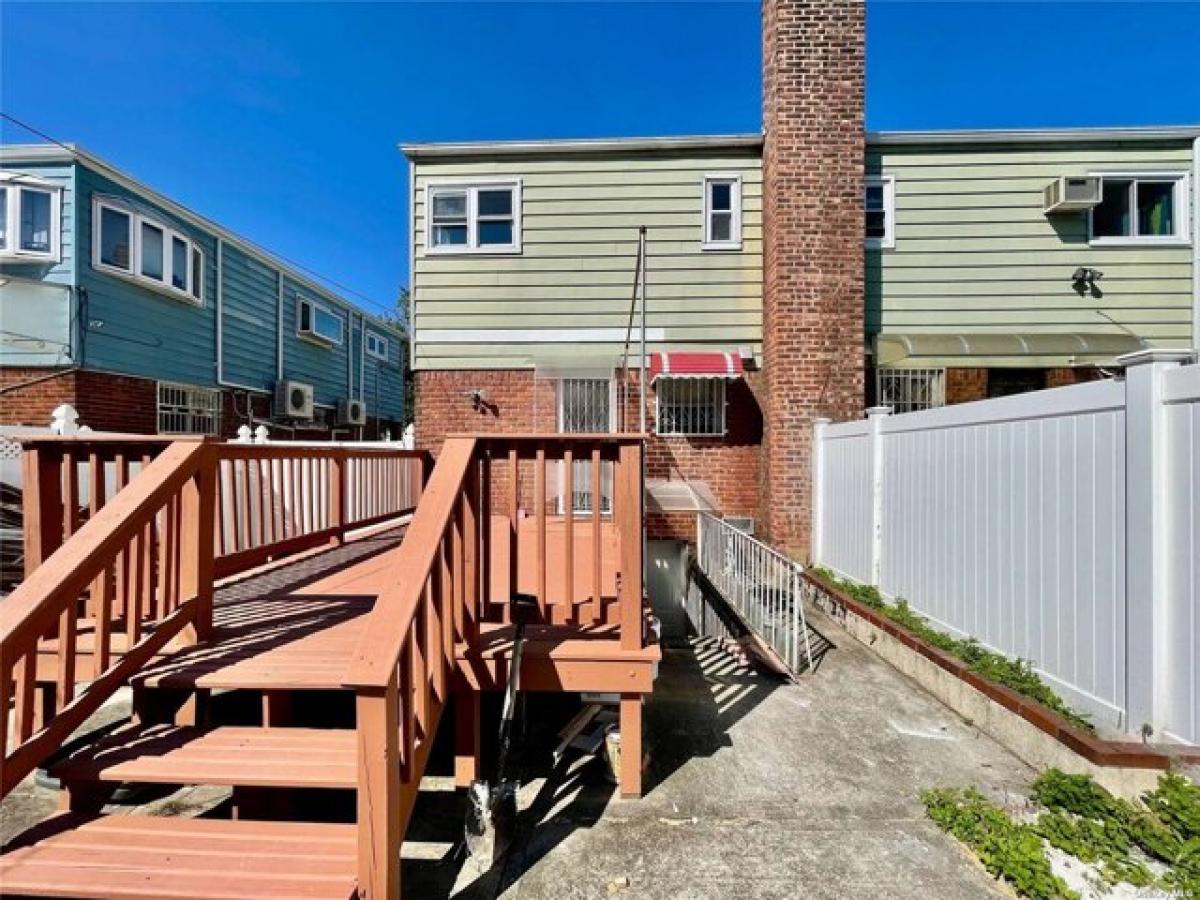 Дом с 3 спальнями в Flushing, США № 266749