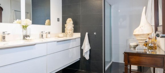 4 bedrooms Villa in Marbella, Spain No. 177902 15