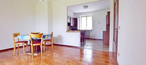 4 rooms Apartment in Villanova Mondovì, Italy No. 37733 2